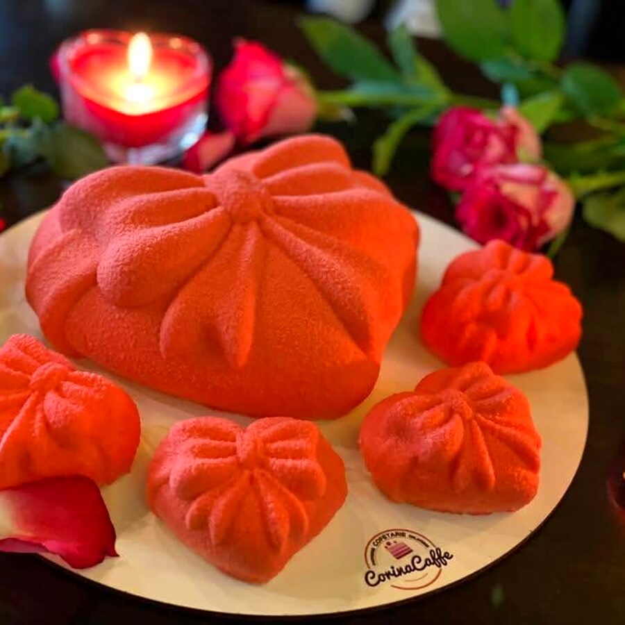 Monoporții de sezon de la Corina Caffe